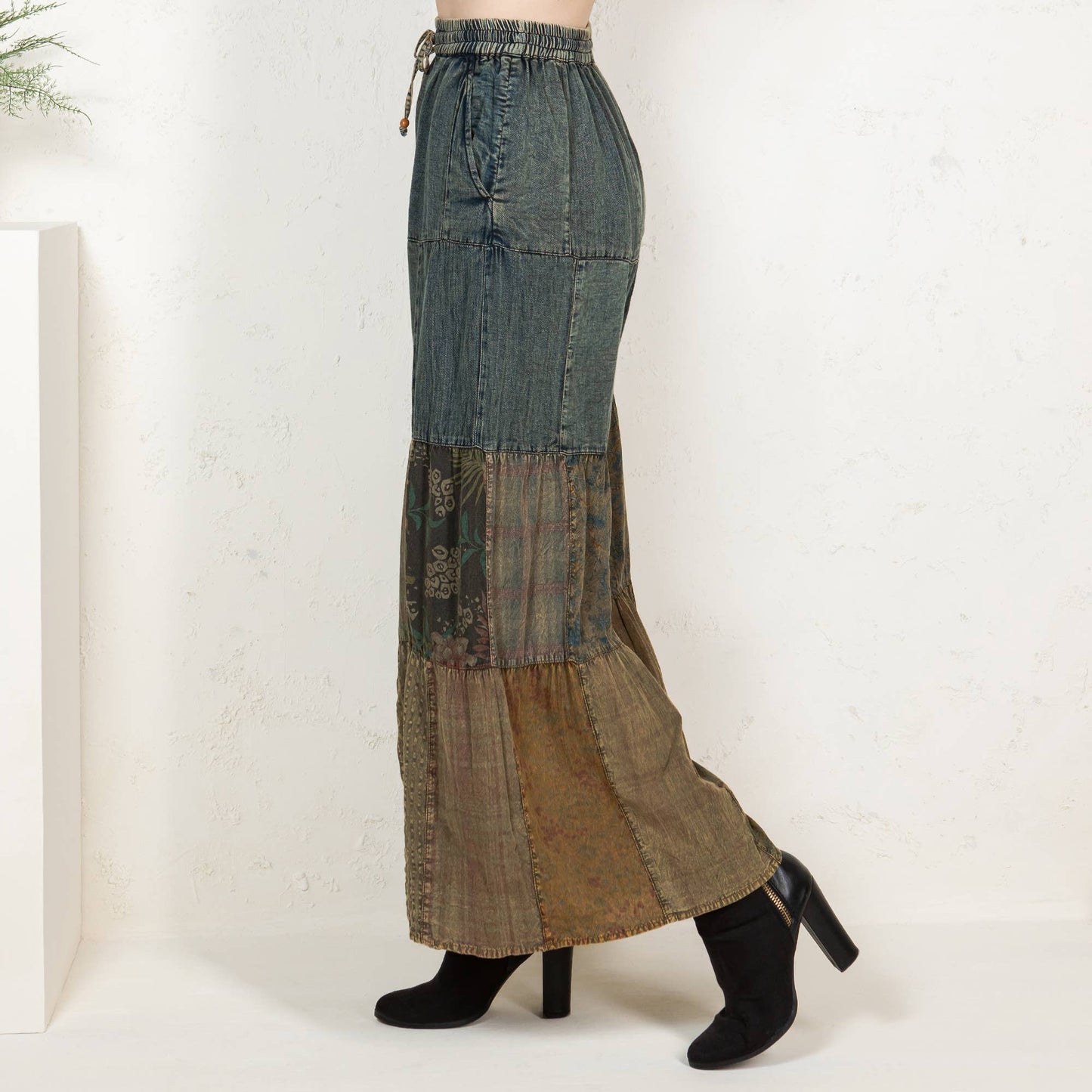 Western Boho Chic: Tiered Patch Inserted Denim Pants